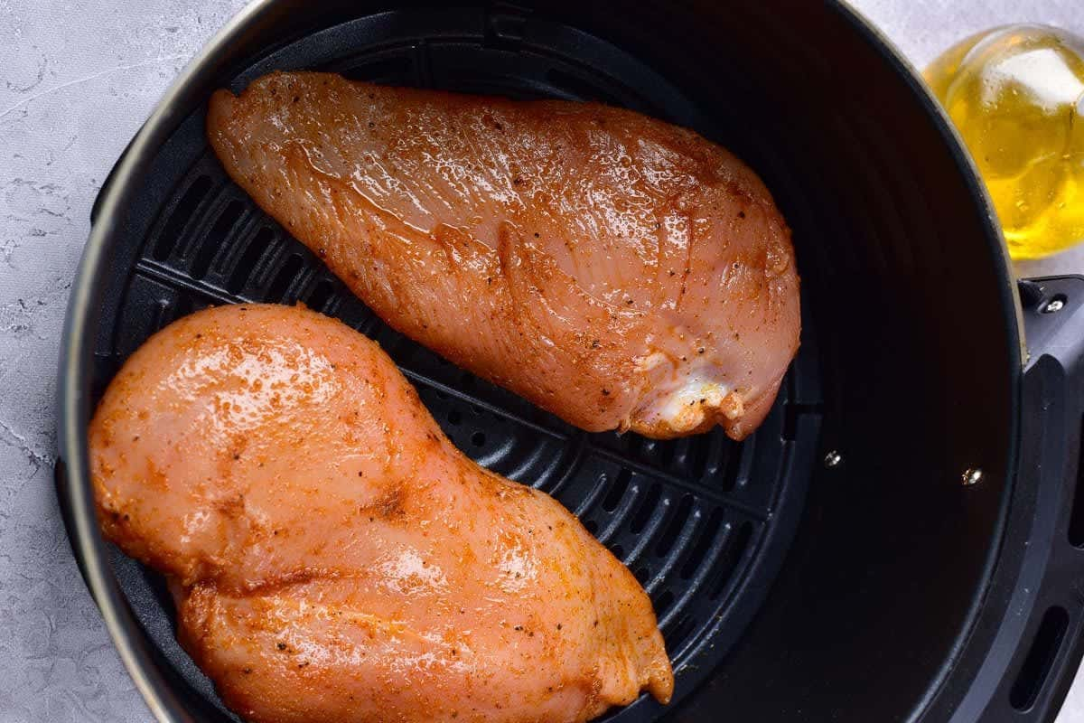 How Long to Cook Chicken Breast in an Air Fryer